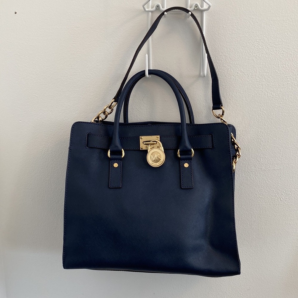 Navy Michael Kors Handbag!
